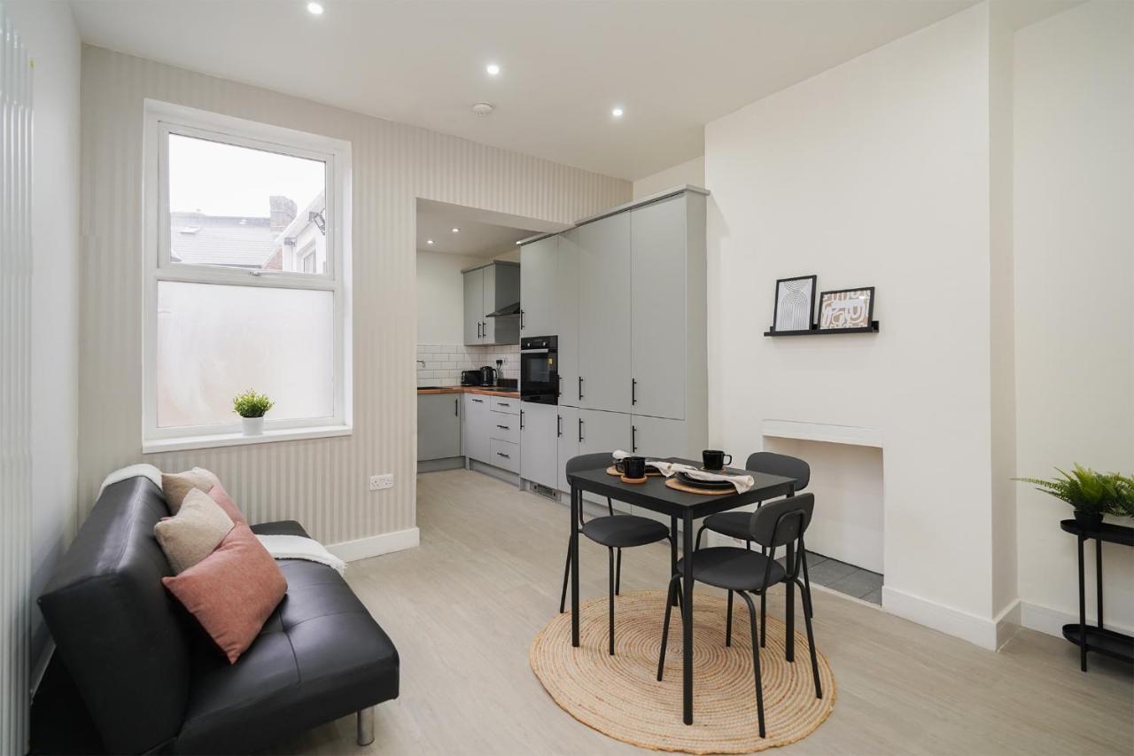 Charlotte House, Entire Private House, Close To City Centre, Wifi Sheffield Exterior photo